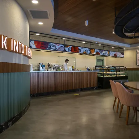 Seaden Quality & Ultra 5* Side